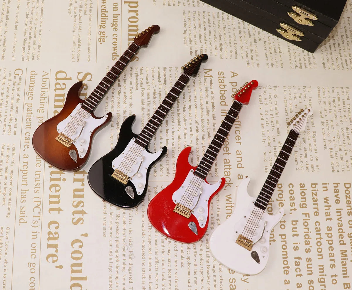 Miniatura Decorativa de Guitarra Com Case Importada