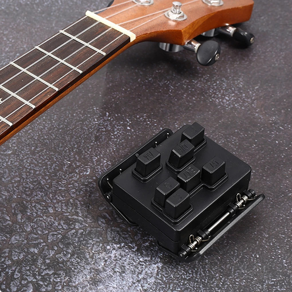 Assistente de Acordes para Ukulele com 7 Botões